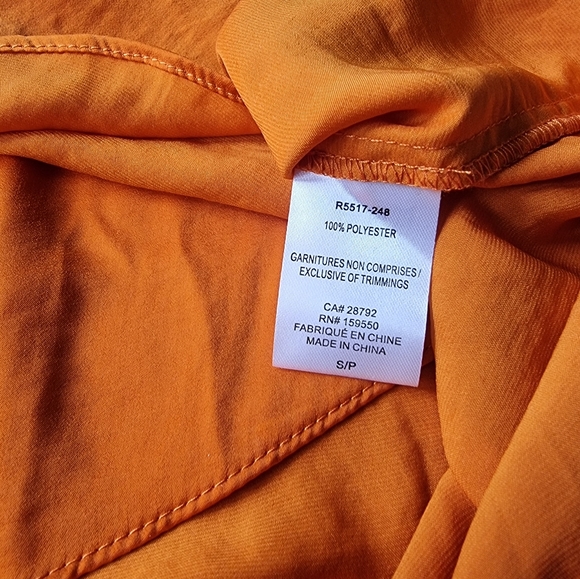 ๐3/$40 Sale!Mix & Match๐ Renuar Iridescent Orange High Low Flowy Blouse - Picture 7 of 9